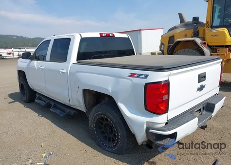 2015 Chevrolet Silverado 1500 2Lt z USA, uszkodzony, nr VIN 3GCUKREC2FG470666